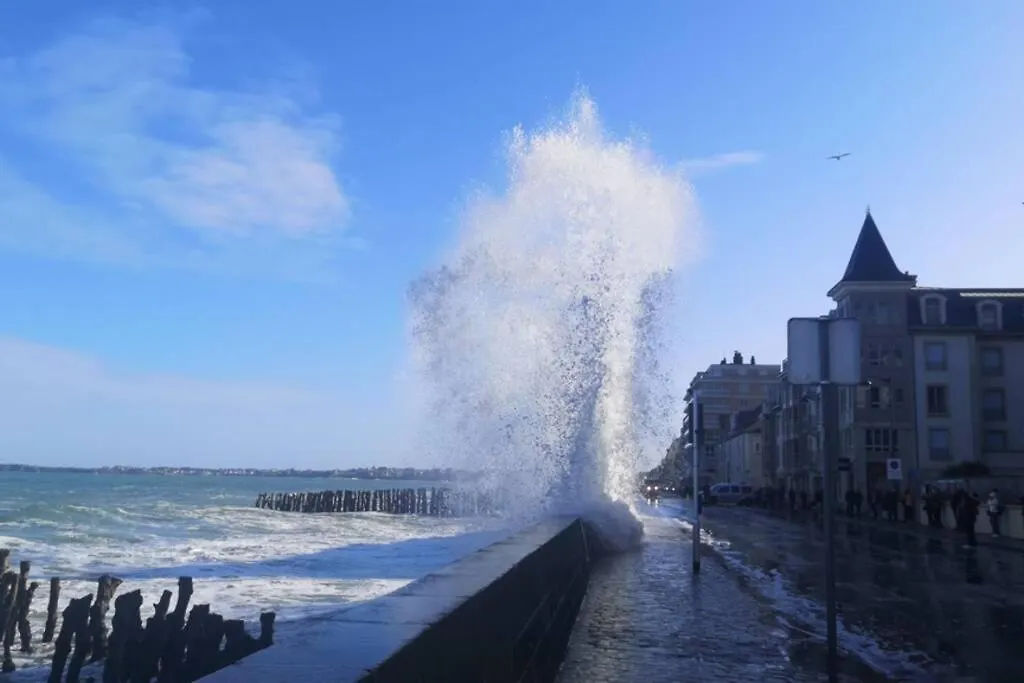 Au Coeur Des Remparts, L'Ecrin Appartement 2 Chambres Pour 2-6 Pers Saint-Malo Apartment